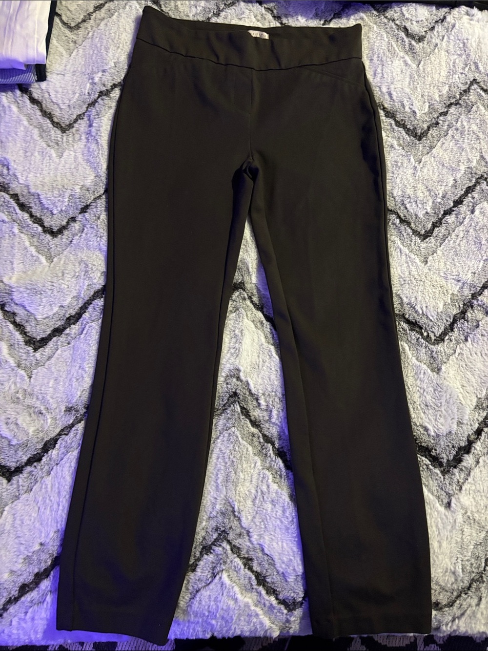 Very nice pair of Elaine rose dress pants. NWOT!! High quality